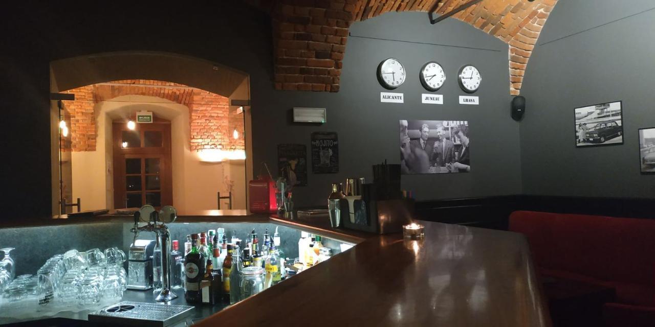 Hotel Zamek Lubliniec Bagian luar foto