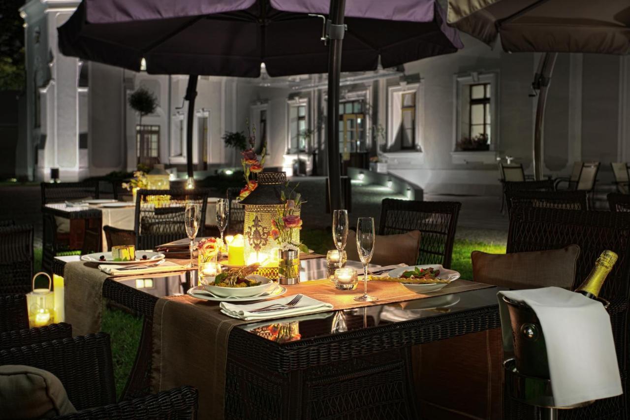 Hotel Zamek Lubliniec Bagian luar foto